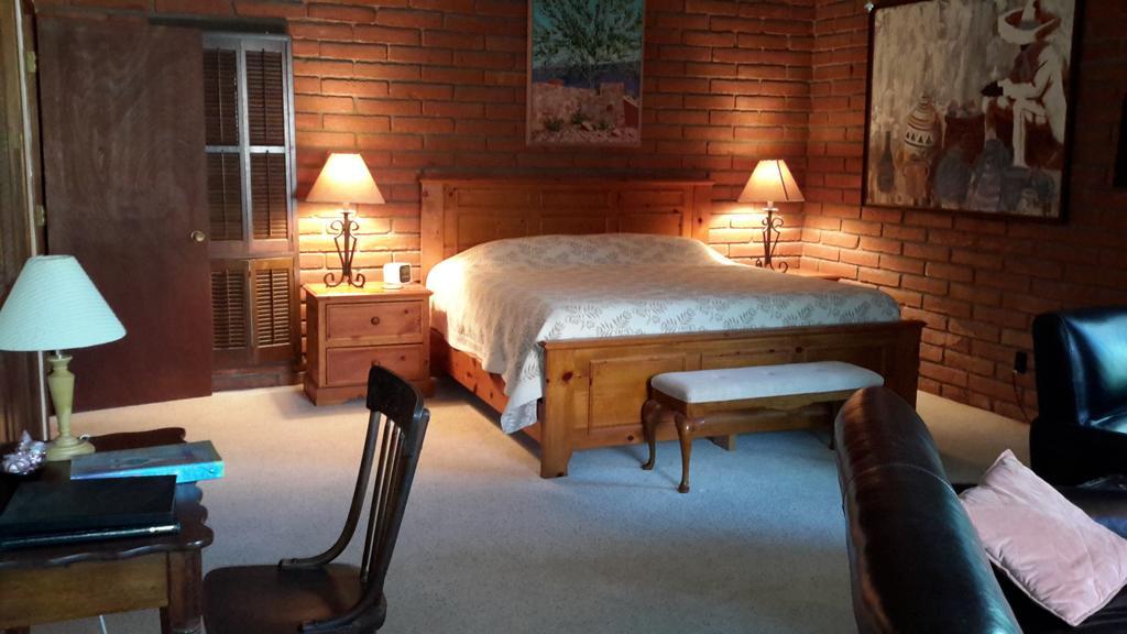 Desert Trails Bed & Breakfast Tanque Verde 部屋 写真